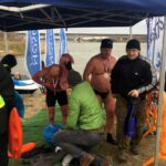 Sandomierz. Zimowa przeprawa Wisły wpław / Grażyna Szlęzak - Wójcik / Radio Kielce