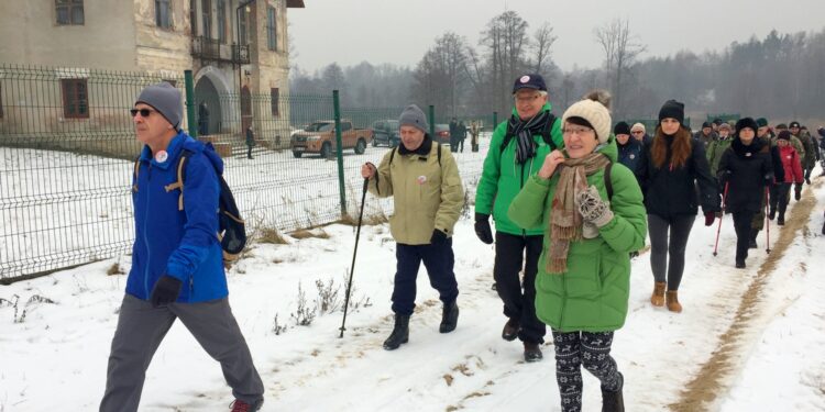 Marsz Szlakiem Powstania Styczniowego z Wiązownicy Kolonii do Rytwian / Grażyna Szlęzak-Wójcik / Radio Kielce