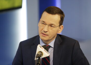 03.08.2016 Kielce. Minister Mateusz Morawiecki podczas rozmowy Bartłomiejem Zapałą. / Jarosław Kubalski / Radio Kielce