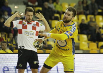 21.11.2017 Kielce. Mecz PGNiG Superligi. PGE Vive Chrobry Głogów. Mateusz Kus / Jarosław Kubalski / Radio Kielce