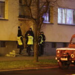 02.01.2018 Końskie. W jednym z bloków przy ulicy Zamkowej znaleziono materiały pirotechniczne.  Mieszkańców ewakuowano / Jarosław Kubalski / Radio Kielce