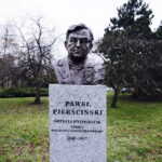 05.01.2017 Kielce. Popiersie fotografika Pawła Pierścińskiego w Alei Sław XX Wieku na skwerze Szarych Szeregów / Jarosław Kubalski / Radio Kielce