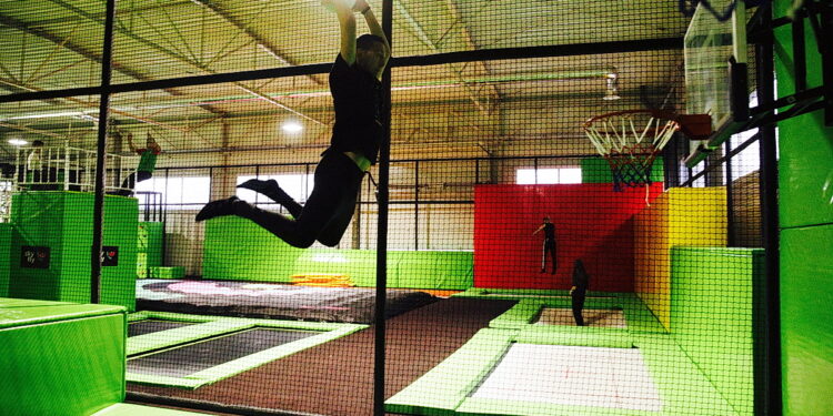 03.01.2018 Kielce. Park trampolin i zabaw Fly Sky przy ulicy Skrajnej / Jarosław Kubalski / Radio Kielce