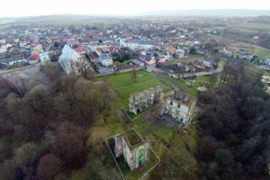 04.01.2018 Bodzentyn. Zamek. Ruiny / Jarosław Kubalski / Radio Kielce