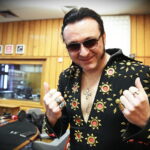 04.02.2018 Kielce. Polski Elvis Presley czyli Marcin Życzyński w Radiu Kielce / Jarosław Kubalski / Radio Kielce