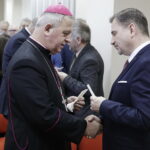 05.01.2018 Kielce. Opłatek u "Solidarności". Biskup Jan Piotrowski i przewodniczący "Solidarności" Piotr Duda / Jarosław Kubalski / Radio Kielce