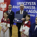 07.01.2018 Łagów. Uroczysta sesja Rady Miasta z okazji odzyskania po 150 latach przez miejscowość praw miejskich / Jarosław Kubalski / Radio Kielce