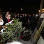 Jarosław Kaczyński odwiedził Starachowice. Prezes PiS wziął udział w mszy świętej w przededniu 5. rocznicy śmierci swojej matki Jadwigi Kaczyńskiej. Nabożeństwo odbyło się w kościele pod wezwaniem Wszystkich Świętych / Jarosław Kubalski / Radio Kielce