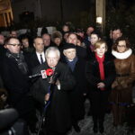 Jarosław Kaczyński odwiedził Starachowice. Prezes PiS wziął udział w mszy świętej w przededniu 5. rocznicy śmierci swojej matki Jadwigi Kaczyńskiej. Nabożeństwo odbyło się w kościele pod wezwaniem Wszystkich Świętych / Jarosław Kubalski / Radio Kielce