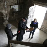 Spotkanie na Świętym Krzyżu. Anna Krupka, poseł PiS i o. Zygfryd Wiecha, superior klasztoru / Jarosław Kubalski / Radio Kielce