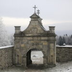 Święty Krzyż w zimowej scenerii / Jarosław Kubalski / Radio Kielce