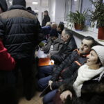 19.01.2018 Kielce. ARiMR. Sadownicy i rolnicy poszkodowani przez rosyjskie embargo składają wnioski o unijna pomoc / Jarosław Kubalski / Radio Kielce