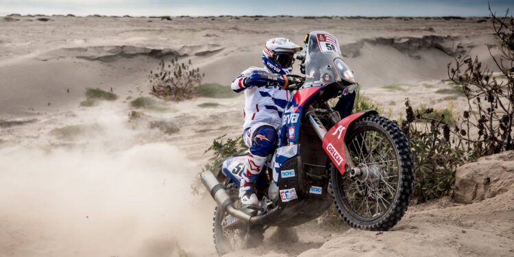 Maciej Giemza podczas Rajdu Dakar / Facebook Orlen Team