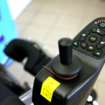 Przekazanie wózka dla Zbigniewa Mondzika. / Marzena Mąkosa / Radio Kielce