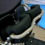 Przekazanie wózka dla Zbigniewa Mondzika. / Marzena Mąkosa / Radio Kielce