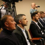 Podpisanie umowy pomiędzy Korona S.A. i Suzuki Motor Poland sp. z o.o. Gino Lettieri / Marzena Mąkosa / Radio Kielce