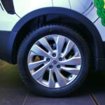 Podpisanie umowy pomiędzy Korona S.A. i Suzuki Motor Poland sp. z o.o. / Marzena Mąkosa / Radio Kielce