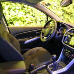 Podpisanie umowy pomiędzy Korona S.A. i Suzuki Motor Poland sp. z o.o. / Marzena Mąkosa / Radio Kielce