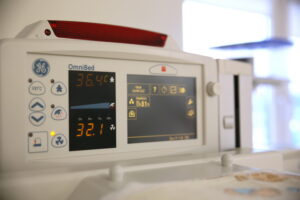 Nowy sprzęt dla klinik w szpitalu na Czarnowie / Marzena Mąkosa / Radio Kielce
