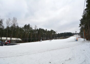 Stok narciarski na Stadionie Leśnym / Marzena Mąkosa / Radio Kielce