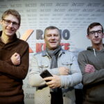 Pokolenie M. Na zdjęciu: Mateusz Kaczmarczyk, Tomasz Irski i Michał Kita. Symbol przedstawiający "miłość" / Marzena Mąkosa / Radio Kielce