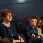 "Krwawy rok 1863 nad Kamienną" wykład profesora Adama Massalskiego w suchedniowskiej Kuźnicy. Na zdjęciu: Maria Zuba - poseł na sejm RP / Marzena Mąkosa / Radio Kielce