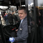 Odbiór i poświęcenie 25 autobusów hybrydowych. Na zdjęciu: Bogdan Latosiński.  / Marzena Mąkosa / Radio Kielce