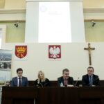 Konferencja Wojciecha Lubawskiego dotycząca wdrażania w mieście idei tzw. inteligentnego miasta. Na zdjęciu: Szymon Ciupa, Agnieszka Ceglińska-Ganczar, Wojciech Lubawski i Janusz Koza / Marzena Mąkosa / Radio Kielce