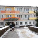 Otwarcie mieszkań chronionych dla osób starszych i niepełnosprawnych przy ulicy Jagiellońskiej 78 / Marzena Mąkosa / Radio Kielce