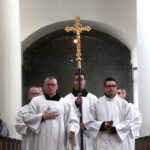 Rocznica powstania zgromadzenia Misjonarzy Oblatów Maryi Niepokalanej. Uroczysta msza święta na Świętym Krzyżu. / Marzena Mąkosa / Radio Kielce