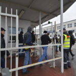 Protest pracowników w zakładach MAN Bus, którzy domagają się podwyżek płac / Marzena Mąkosa / Radio Kielce