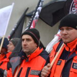 Protest ratowników przed ŚCO / Marzena Mąkosa / Radio Kielce