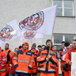 Protest ratowników przed ŚCO / Marzena Mąkosa / Radio Kielce