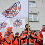 Protest ratowników przed ŚCO / Marzena Mąkosa / Radio Kielce