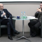 „Polska powojenna: wojna domowa czy nowa okupacja?” - "Kłopoty z historią" w Centrum Edukacyjnym IPN „Przystanek Historia”. Na zdjęciu: Bartłomiej Zapała, dziennikarz Radia Kielce oraz Tomasz Łabuszewski, naczelnik warszawskiego oddziału IPN / Marzena Mąkosa / Radio Kielce