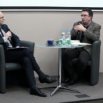 „Polska powojenna: wojna domowa czy nowa okupacja?” - "Kłopoty z historią" w Centrum Edukacyjnym IPN „Przystanek Historia”. Na zdjęciu: Bartłomiej Zapała, dziennikarz Radia Kielce oraz Tomasz Łabuszewski, naczelnik warszawskiego oddziału IPN / Marzena Mąkosa / Radio Kielce