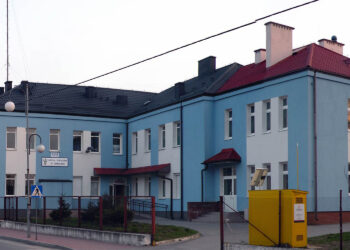 Szpital Powiatowy w Chmielniku / chmielnik.com