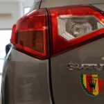 Zawodnicy i zarząd piłkarskiego klubu Korona Kielce odebrali dzisiaj samochody od Suzuki Motor Poland / Robert Felczak / Radio Kielce