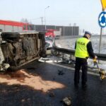 Cedzyna. Wypadek dostawczego busa / Mariusz Bednarski / Świętokrzyska policja