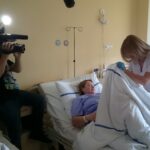 Kielce. Ekipa TVP nagrywa odcinku do serialu o szpitalu w Wojewódzkim Szpitalu Zespolonym / Krzysztof Bujnowicz / Radio Kielce