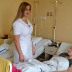 Kielce. Ekipa TVP nagrywa odcinku do serialu o szpitalu w Wojewódzkim Szpitalu Zespolonym / Krzysztof Bujnowicz / Radio Kielce