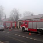 Jędrzejów. Żołnierze z Centralnego Ośrodka Analizy Skażeń z Warszawy zabezpieczyli dwa pojemniki z tajemniczą substancją / Ewa Pociejowska - Gawęda / Radio Kielce