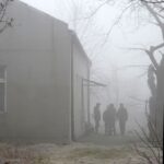 Jędrzejów. Żołnierze z Centralnego Ośrodka Analizy Skażeń z Warszawy zabezpieczyli dwa pojemniki z tajemniczą substancją / Ewa Pociejowska - Gawęda / Radio Kielce