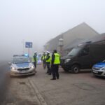 Jędrzejów. Żołnierze z Centralnego Ośrodka Analizy Skażeń z Warszawy zabezpieczyli dwa pojemniki z tajemniczą substancją / Ewa Pociejowska - Gawęda / Radio Kielce