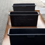 Jędrzejów. Żołnierze z Centralnego Ośrodka Analizy Skażeń z Warszawy zabezpieczyli dwa pojemniki z tajemniczą substancją / Ewa Pociejowska - Gawęda / Radio Kielce