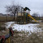 Czyżów. Budynek i teren po byłej szkole podstawowej / Kamil Włosowicz / Radio Kielce