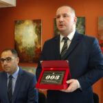 Arabska spółka APCO zainwestuje w Jędrzejowie. Na zdjęciu Mahmoud Othman - prezes spółki APCO oraz Marcin Piszczek - burmistrz Jędrzejowa / Ewa Pociejowska-Gawęda / Radio Kielce