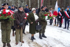 Uroczystości patriotyczne upamiętniające 78. rocznicę zamordowania 360 mieszkańców Skarżyska / Tomasz Piwko / Radio Kielce