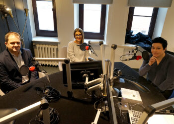 Daria Duda i Aneta Walczyńska z Zespołu Projektów i Programów Miejskiego Urzędu Pracy w Kielcach oraz Michał Zatorski, prezes Akademii Przedsiębiorczości / Robert Felczak / Radio Kielce
