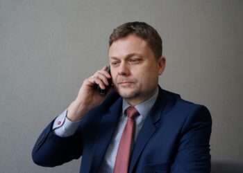 prof. Rafał Zieliński, specjalista laryngologii dorosłych i laryngologii / Karol Żak / Radio Kielce